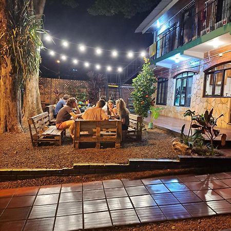 Benteveo Hostel Iguazu Puerto Iguazú Eksteriør billede