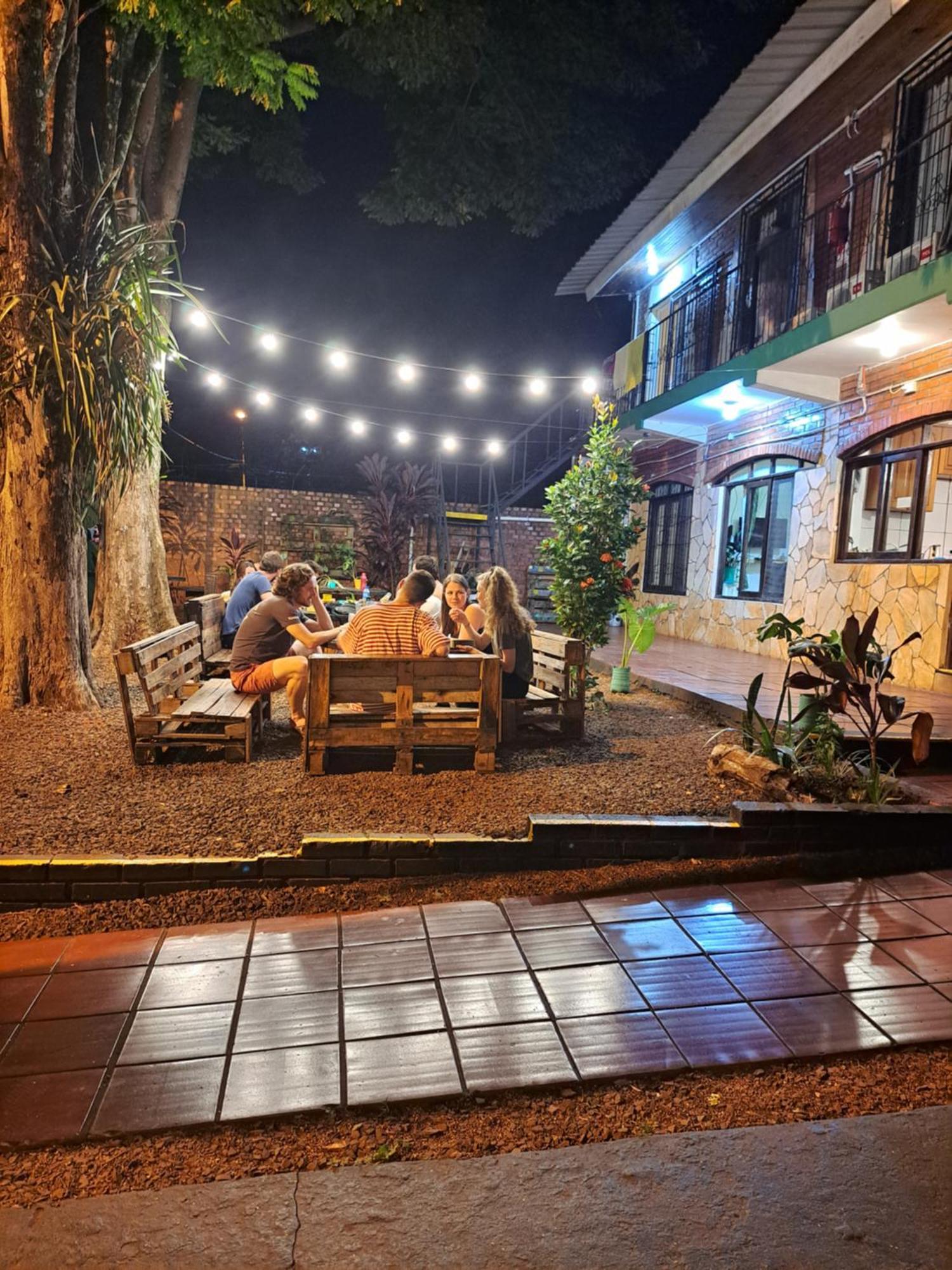 Benteveo Hostel Iguazu Puerto Iguazú Eksteriør billede